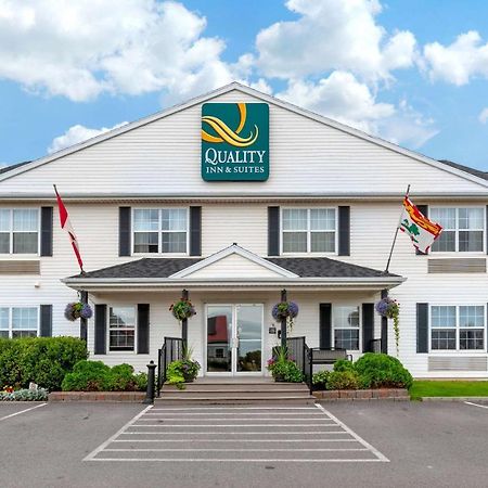 Quality Inn & Suites Cornwall Esterno foto