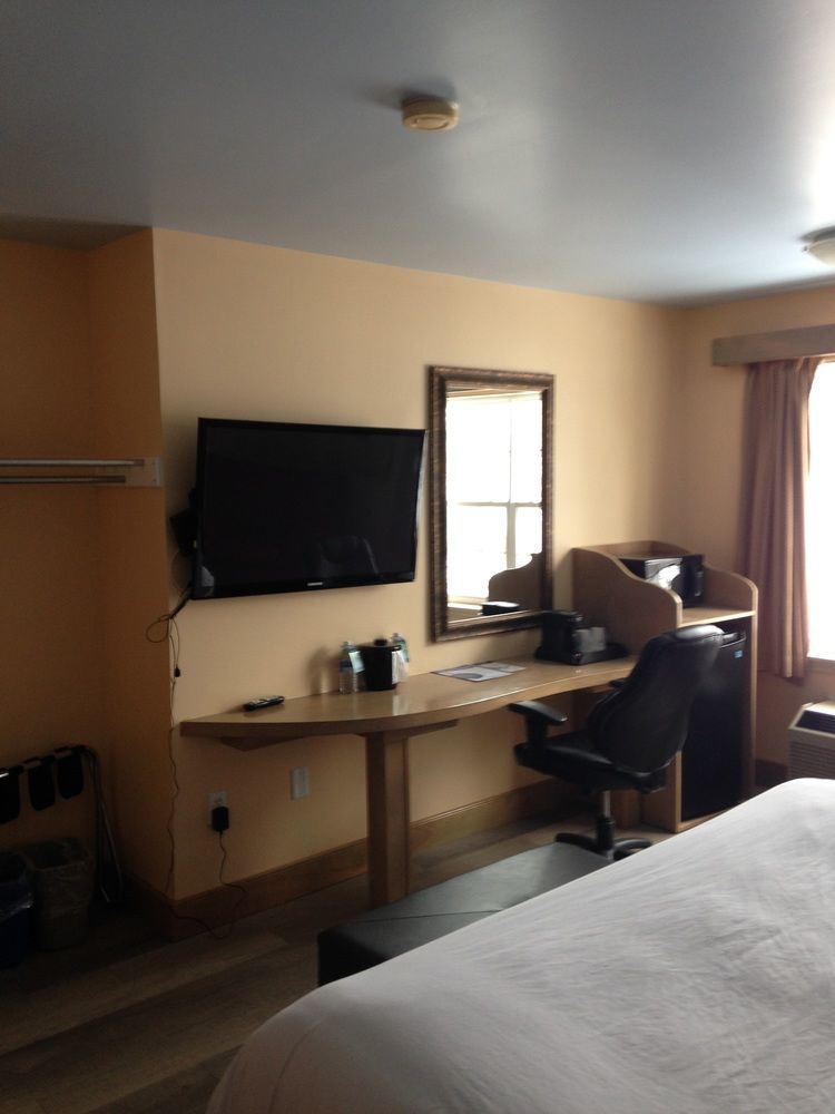 Quality Inn & Suites Cornwall Esterno foto