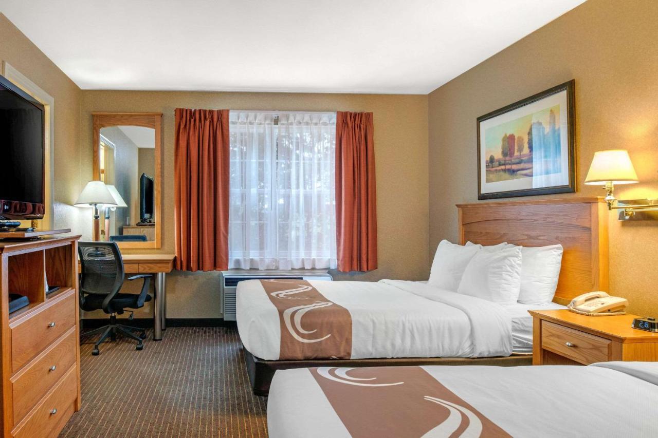 Quality Inn & Suites Cornwall Esterno foto