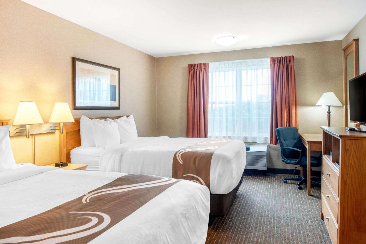Quality Inn & Suites Cornwall Esterno foto